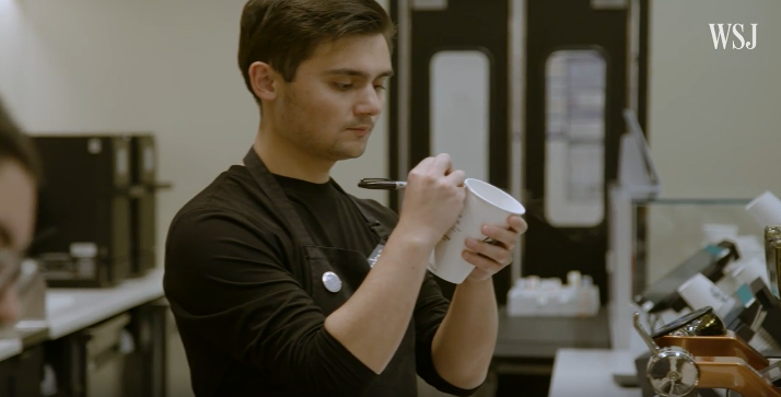 کافه کارکنان استارباکس