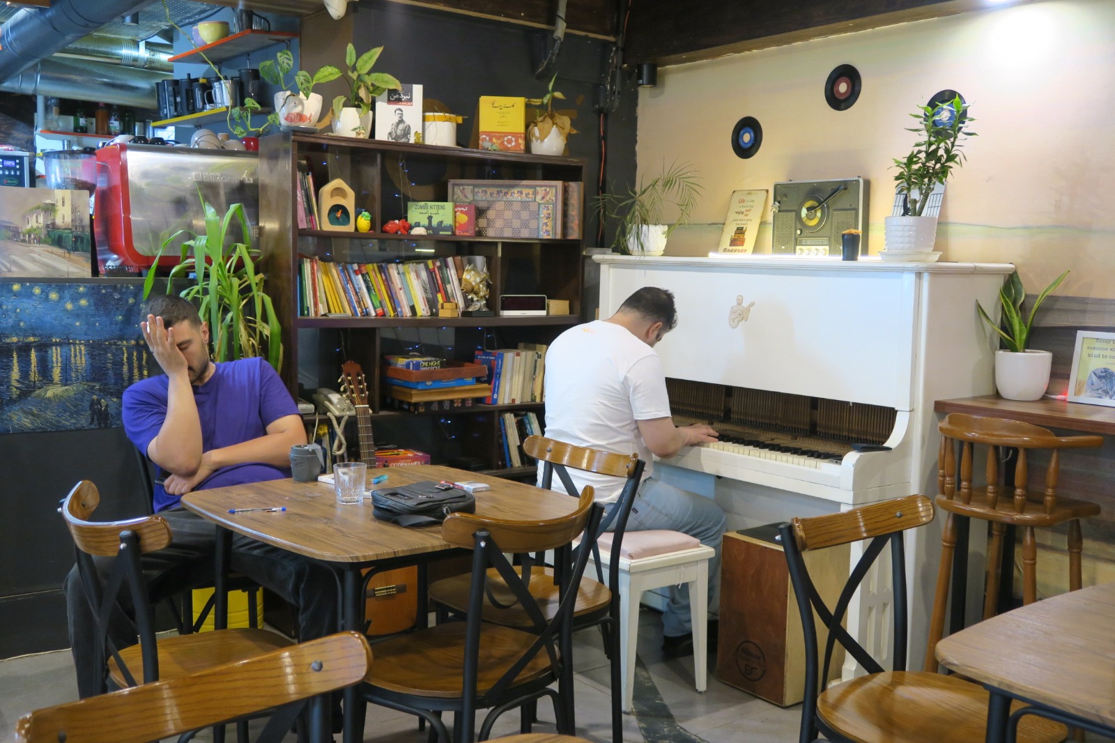 چگونه مشتریان خود را به مشتریان وفادار تبدیل کنیم