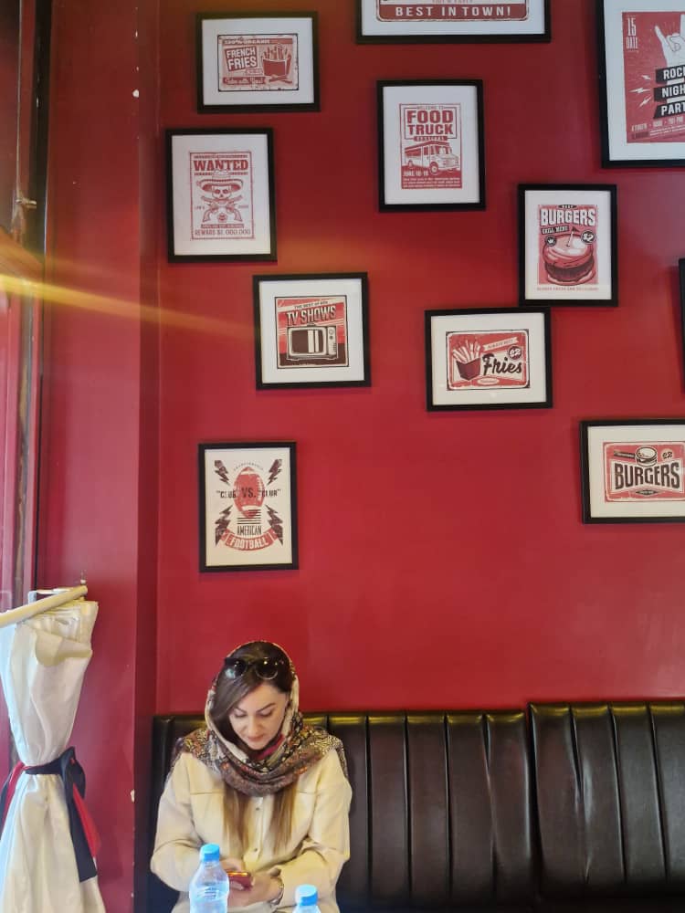 فرهنگ کافه نشینی. عکس از شاهین حسنزادگان