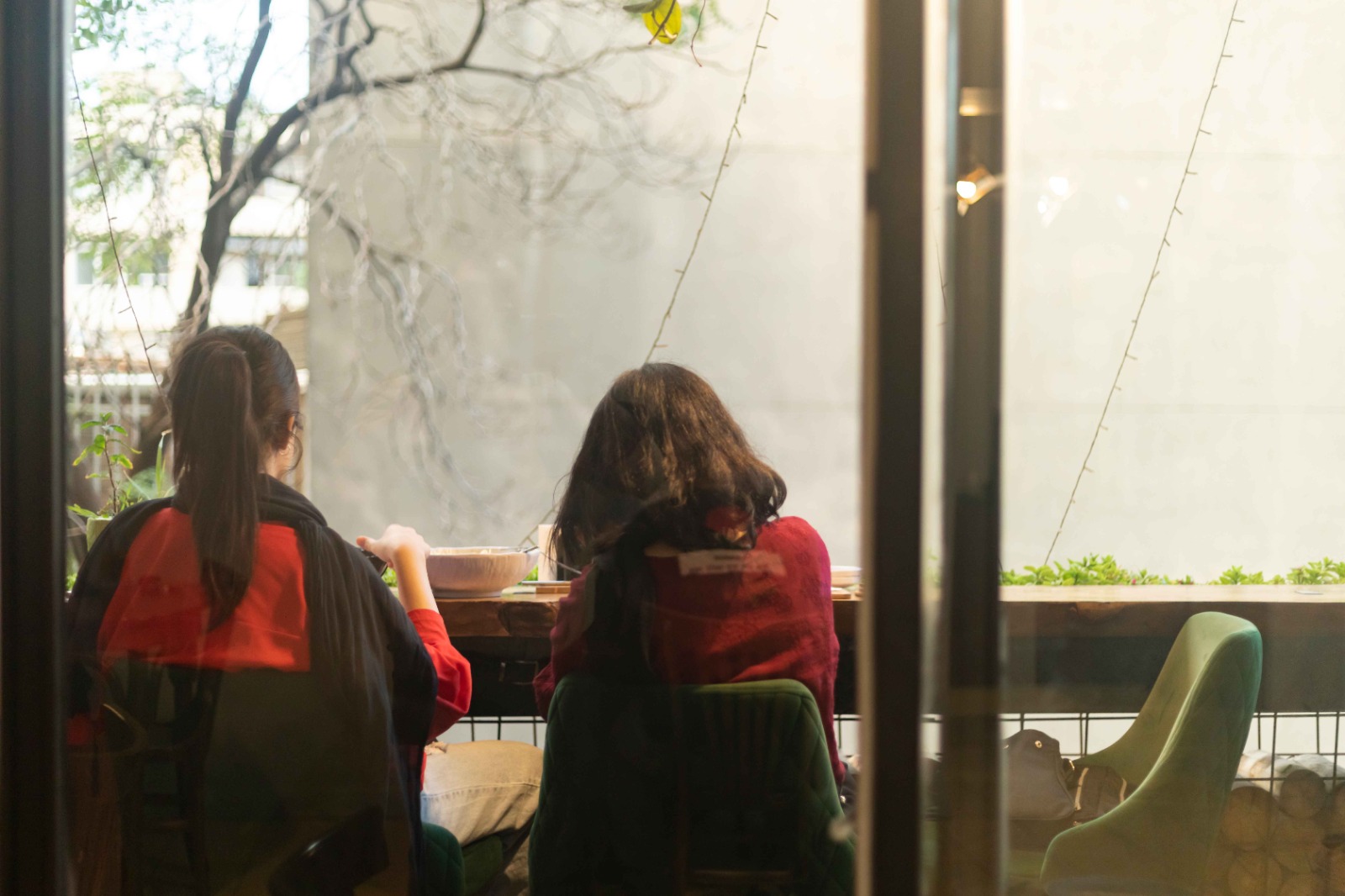 زنان در کافه