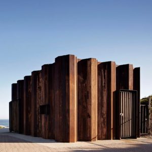 کافه موج سوم، معماری با مواد بازیافتی