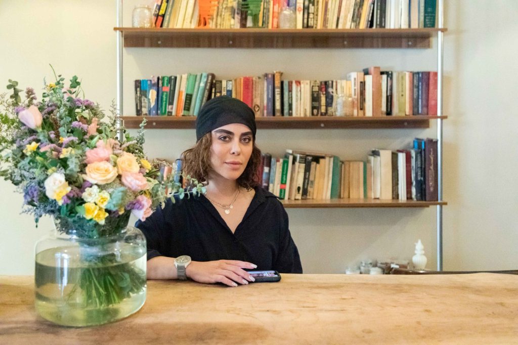 الهان اخوان / رویای کافه‌داری