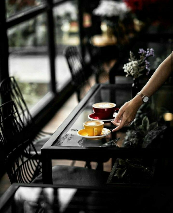 منصور ضابطیان: کافههای ایران را با پاریس عوض نمیکنم