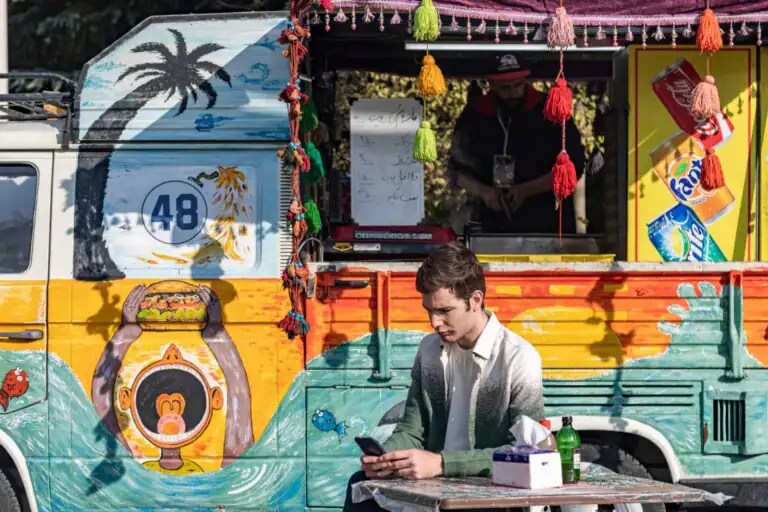 دومین فستیوال قهوه؛ از استقبال گسترده تا چالش کمبود فضا و حضور کافه‌سیارها