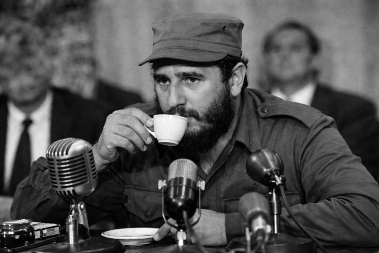 عکس با هوش مصنوعی بازسازی شده است